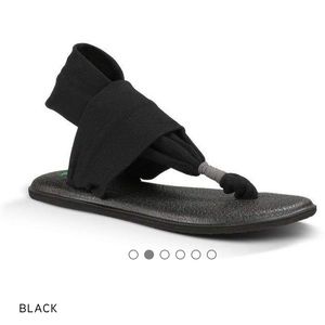 Sanuk yoga sandals 🧘‍♀️